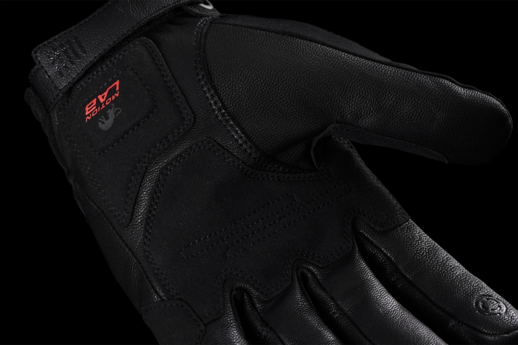 羽毛に代わる画期的な超微細マイクロファイバー素材 『プリマロフト