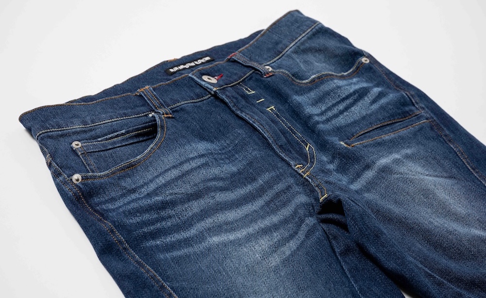 バイク乗車で必要なのは【タテ伸び】だ！ タテにも伸びる【シン