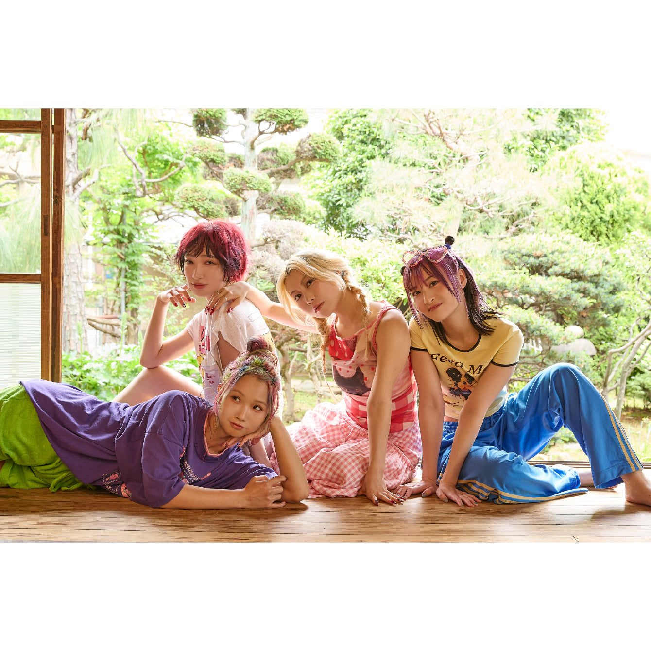 SPECIAL ARTIST BOOK 花冷え。NATSUYASUMI BOX – T-OD（株式会社