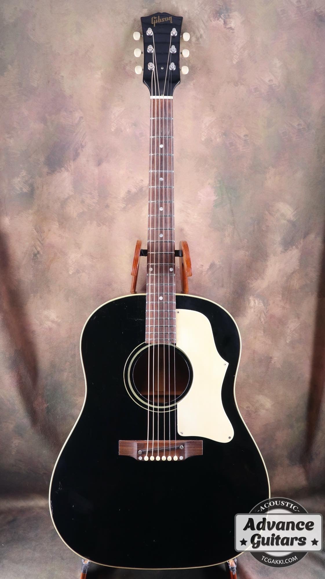 1968年製 J-45 Ebony Black