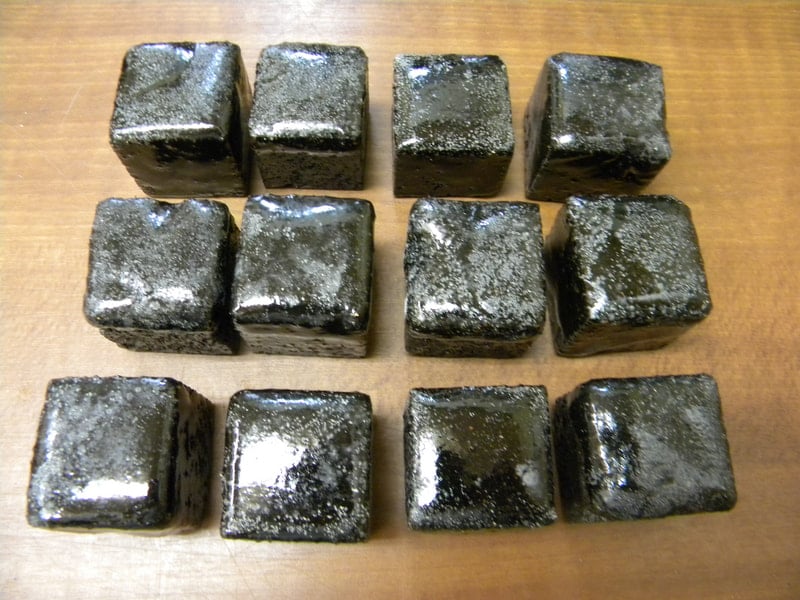 23番 お風呂用 超強力黒焼成北投石1kgセット 北投石・源泉希釈水・販売商品