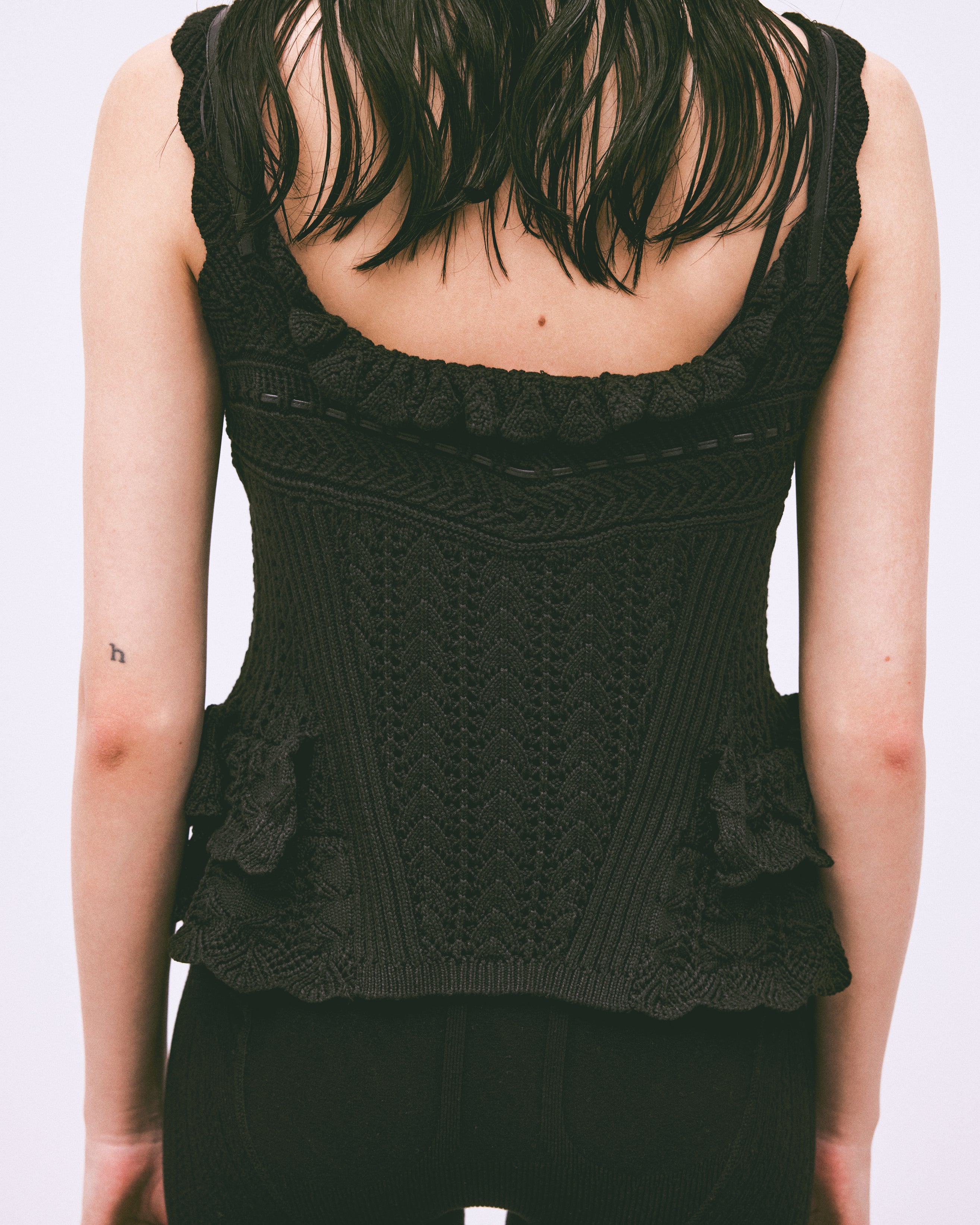 lace up ribbon knit camisole Black【stock】 – tanakadaisuke