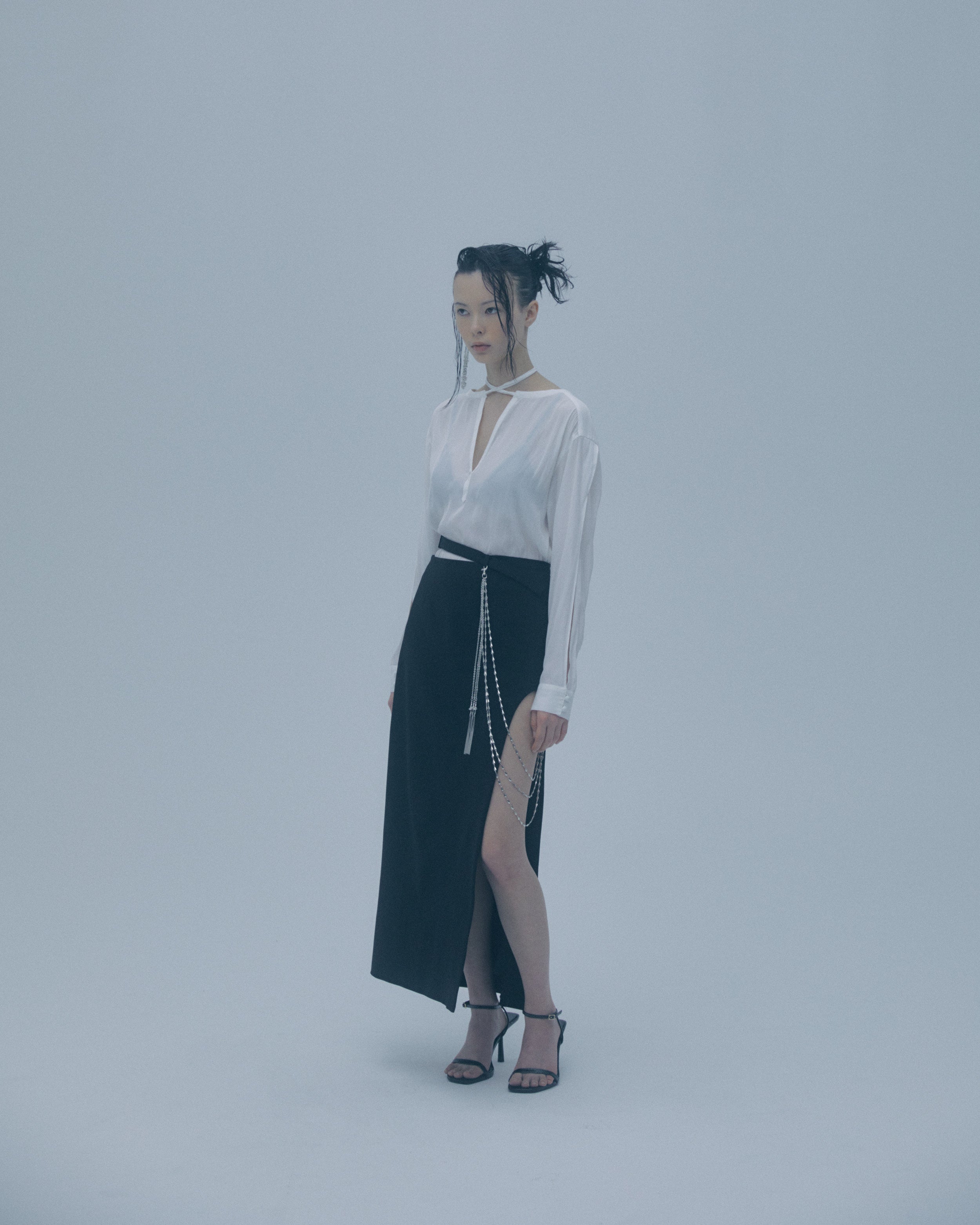 three long chain cut-out tight skirt【Stock】 – tanakadaisuke