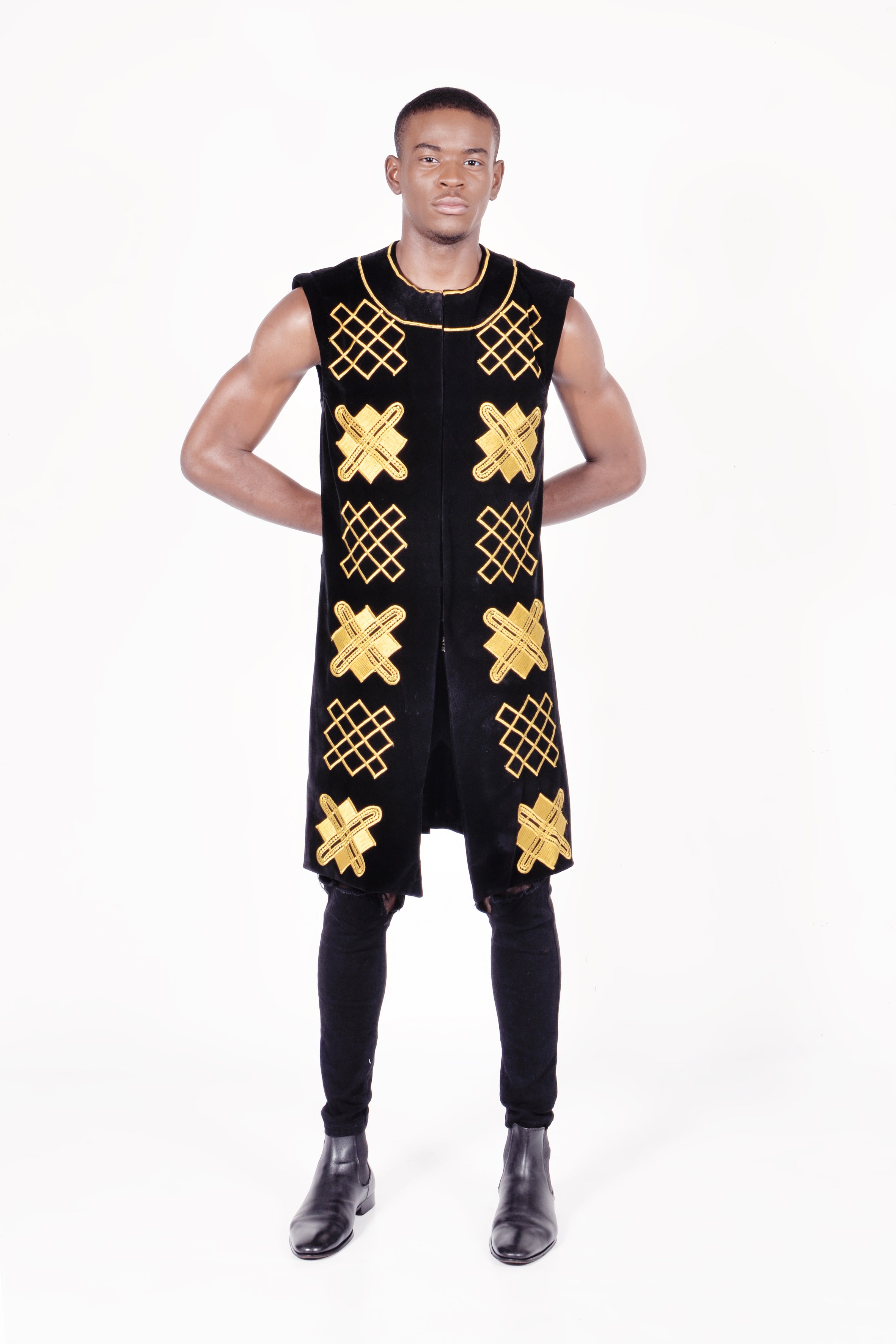 Unique Golden Black Sleeveless Coat – Tankoua Couture