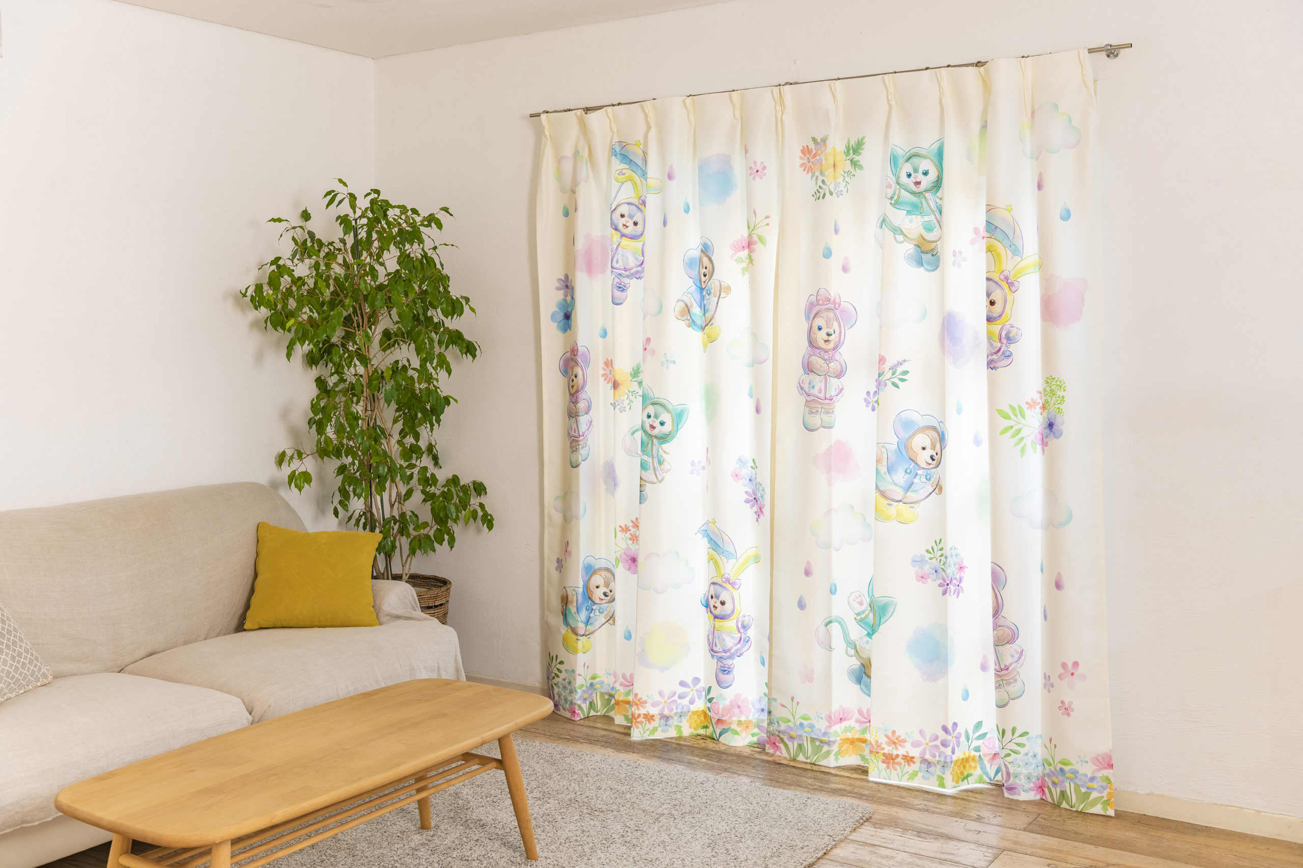 新品未使用】ダッフィー レイニーデイズ カーテン ディズニーシー