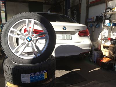 タイヤ装着事例)BMW3シリーズ(F30)スタッドレスタイヤホイールセット