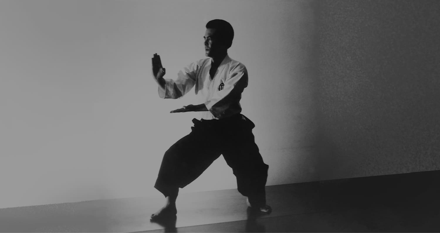 創始者 祝嶺正献 - NPO法人 日本躰道協会