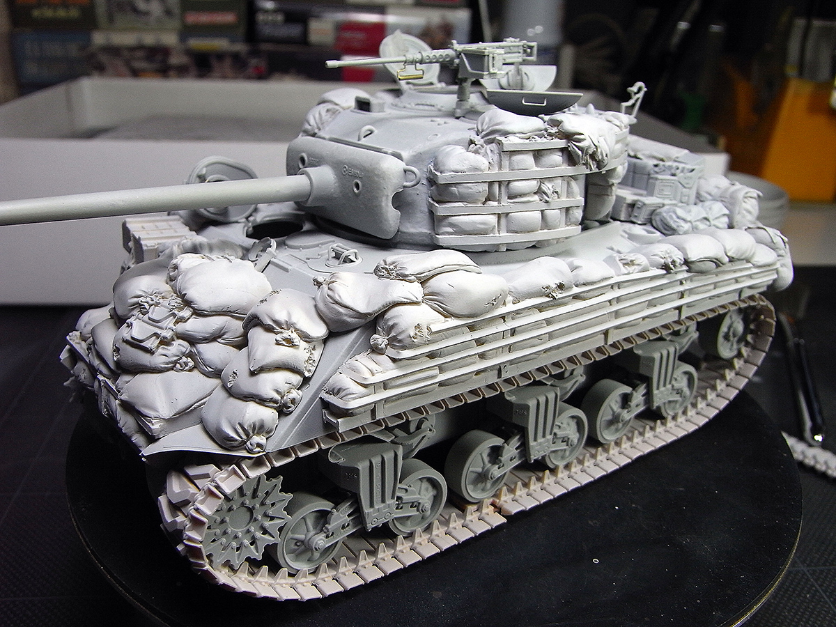 M4A3シャーマン76mm砲〜サフ吹き | 模型製作報告書【プラモログ】