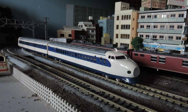 TEZOMO SYNDOROME」とエンドウの0系新幹線: 光山市交通局のブログです