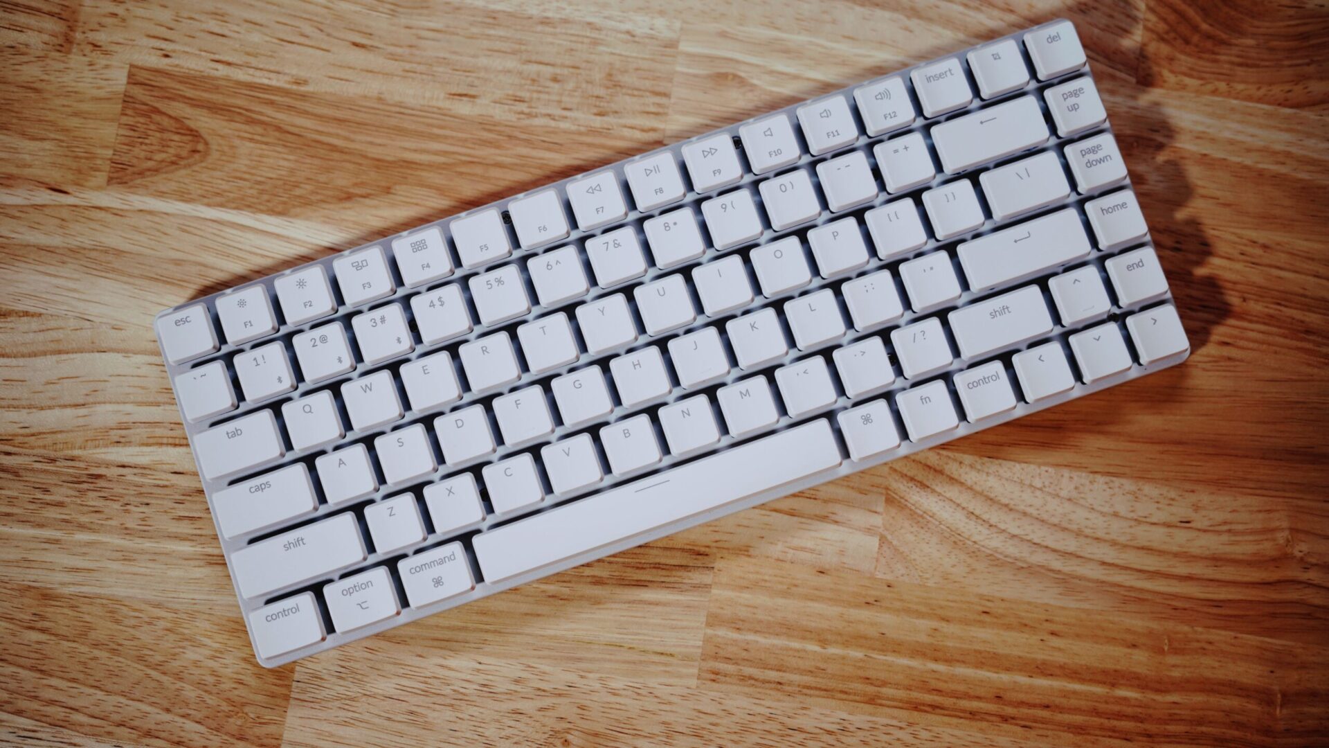 Keychron K3レビュー。白く美しい薄型メカニカル | Tech Neighbor