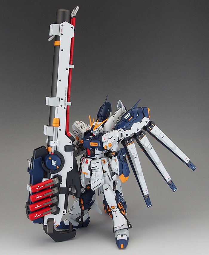 完成品] RG RX-93-ν2 Hi-ν GUNDAM with HYPER MEGA BAZOOKA LAUNCHER