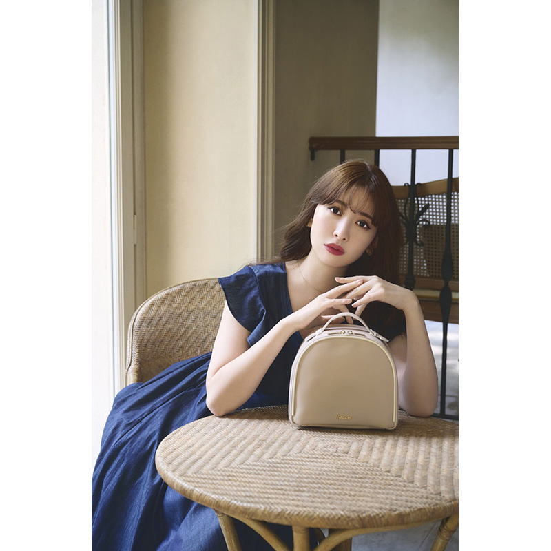 Her lip to 5th Anniversary Book Vanity Pouch ver.│宝島社の通販