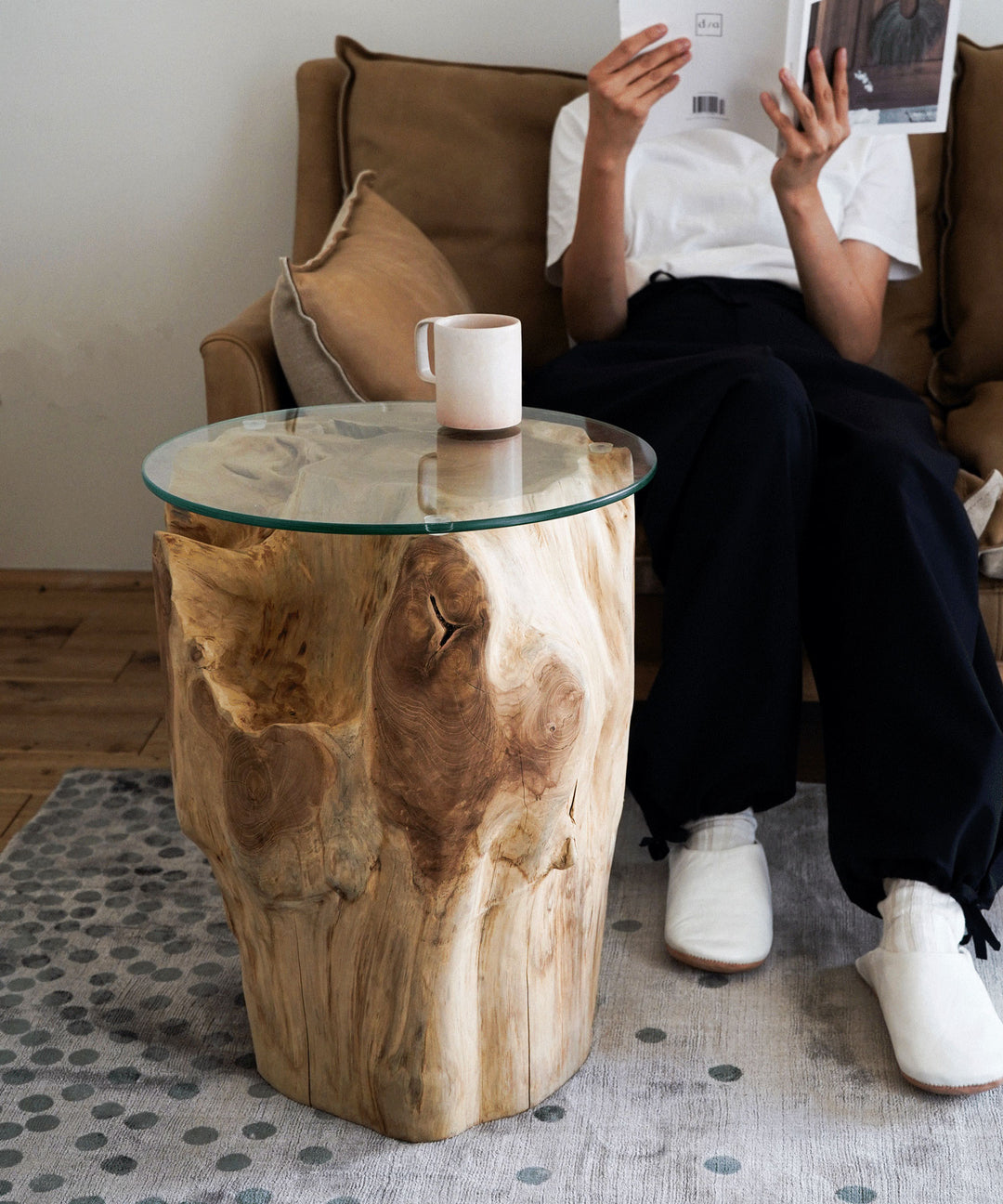 dareels（ダリールズ）】 TOOR SIDE TABLE｜唯一無二の形のサイド