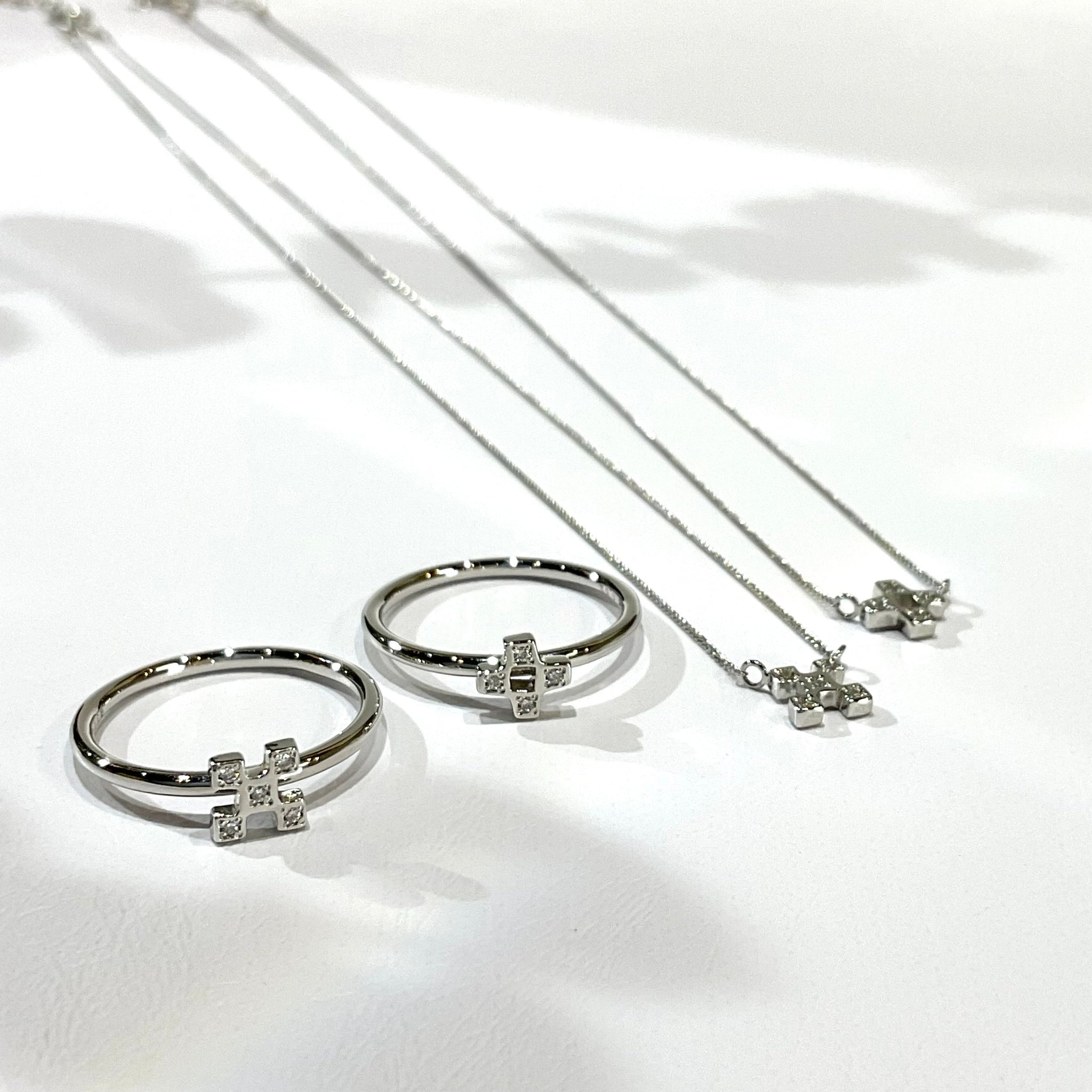 TILLA EARTH PT900 ミンサー ダイヤモンドネックレス 5つ 石垣島