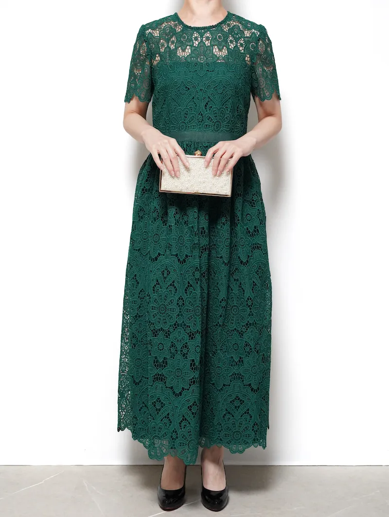 SELF PORTRAIT（セルフポートレイト） ハーフスリーブレースドレス