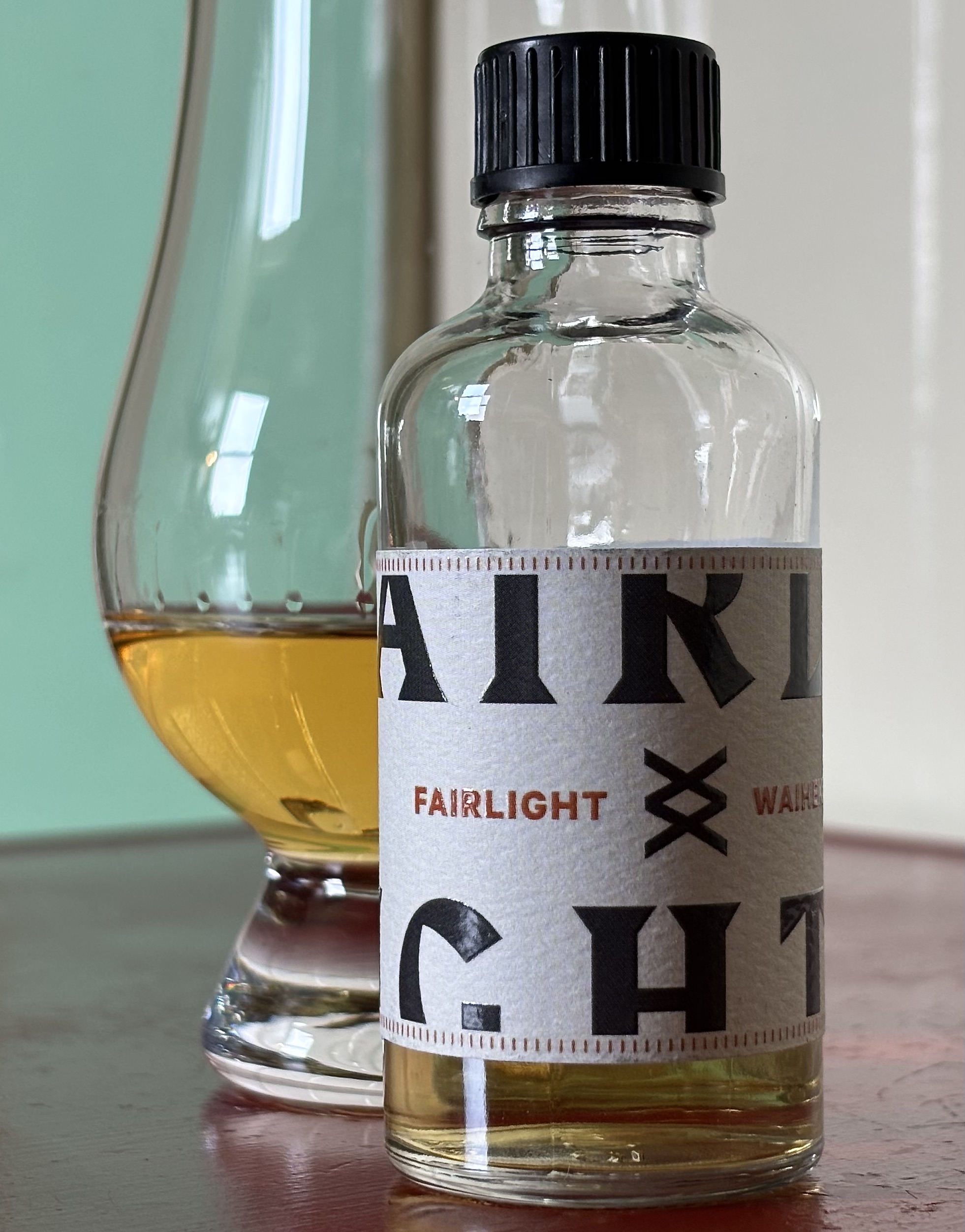Waiheke Whisky – a whisky flight from New Zealand – The Right Spirit