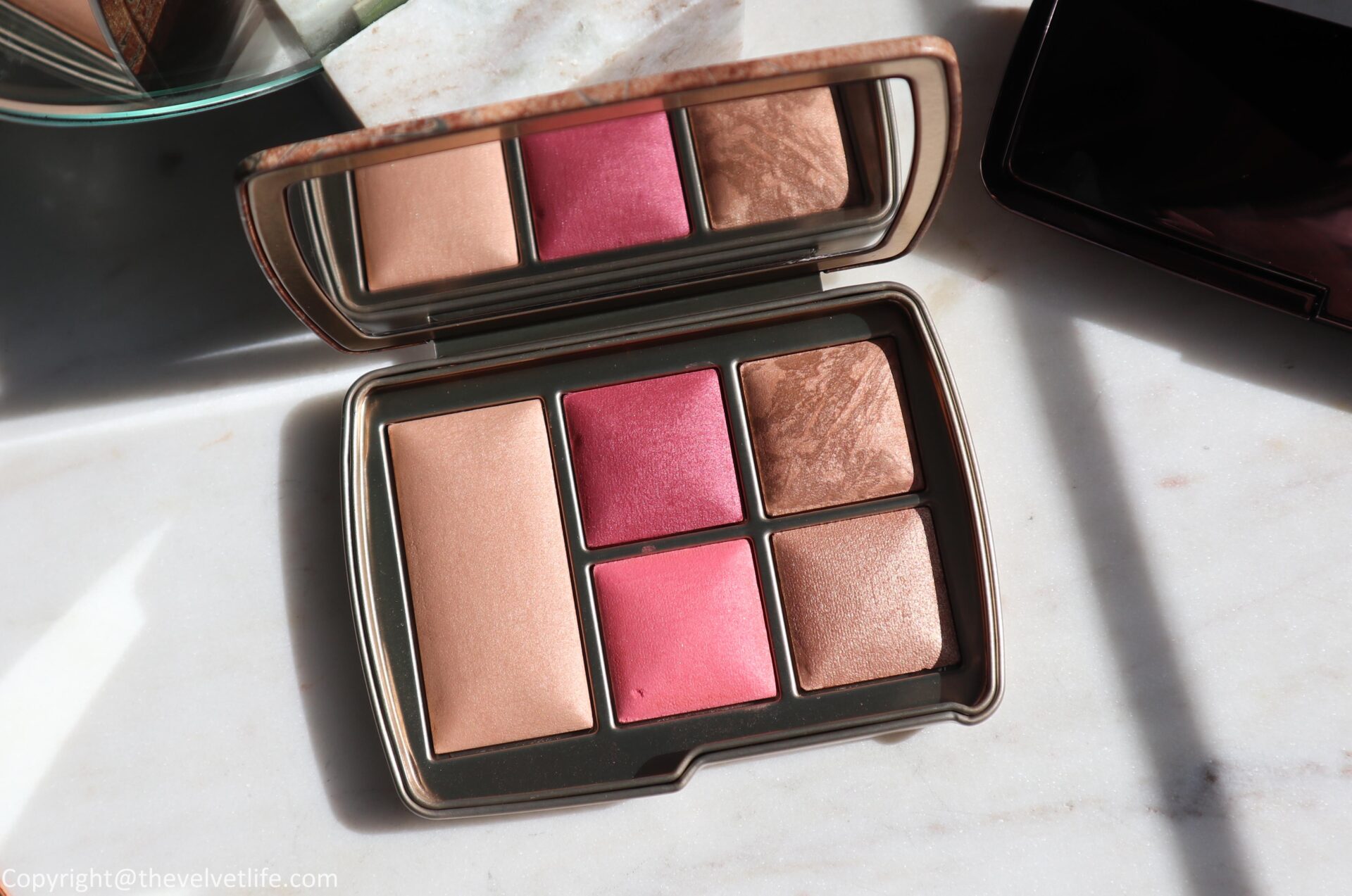 Hourglass Ambient Lighting Edit Universe Unlocked Review - The