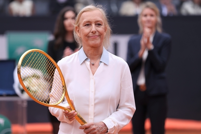 どの角度から見ても哀れよ」女王ナブラチロワが“ボール痕消し騒動”を