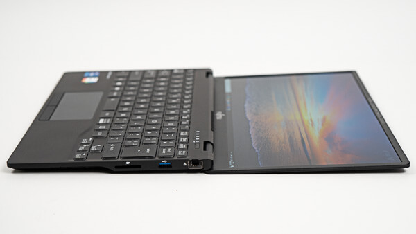 富士通 LIFEBOOK WU2/F3（旧WU2/E3）の実機レビュー - the比較