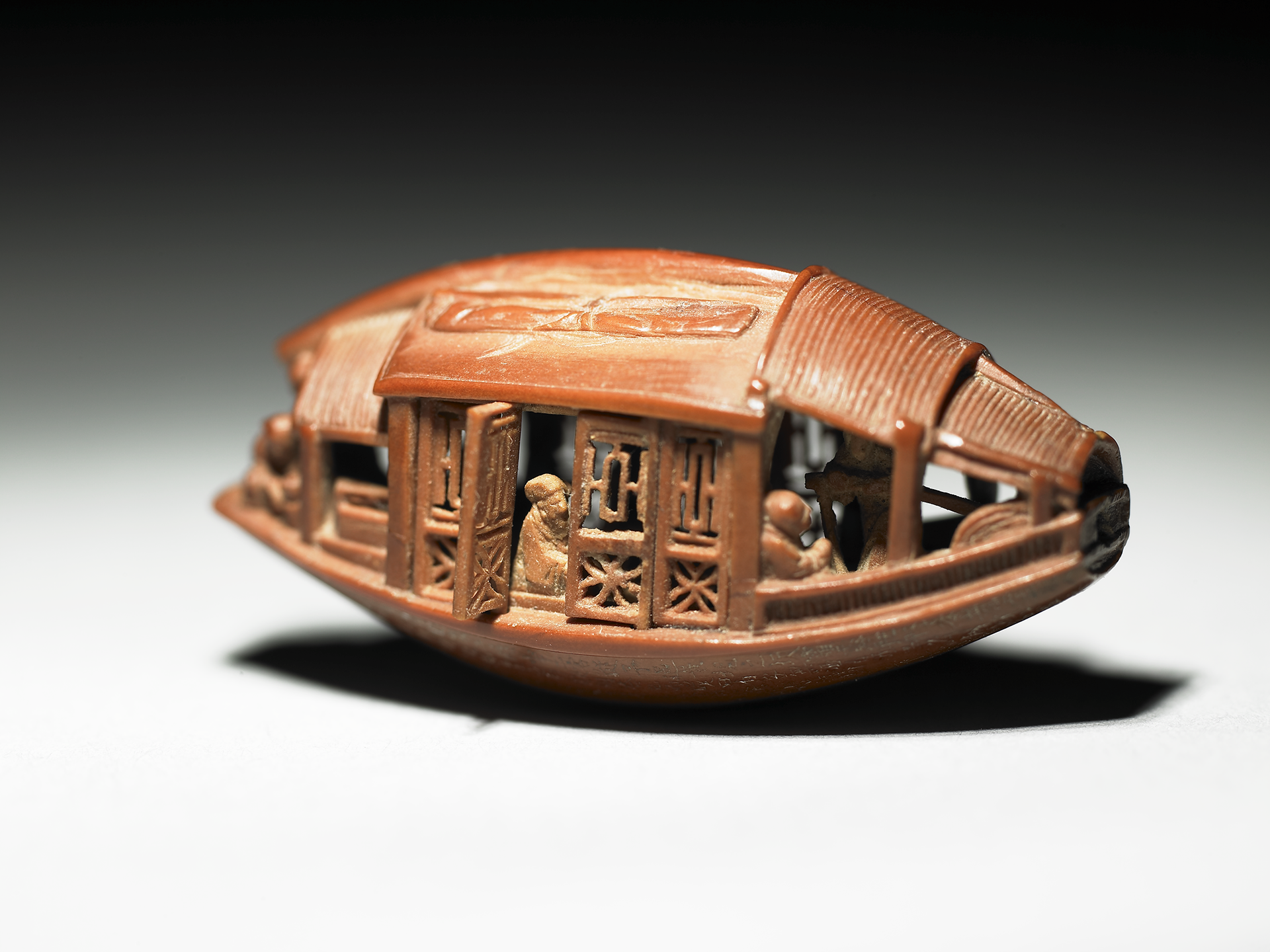 国立故宮博物院 3D文物鑑賞-3D文物-清 乾隆 雕橄欖核舟（底刻「後赤壁