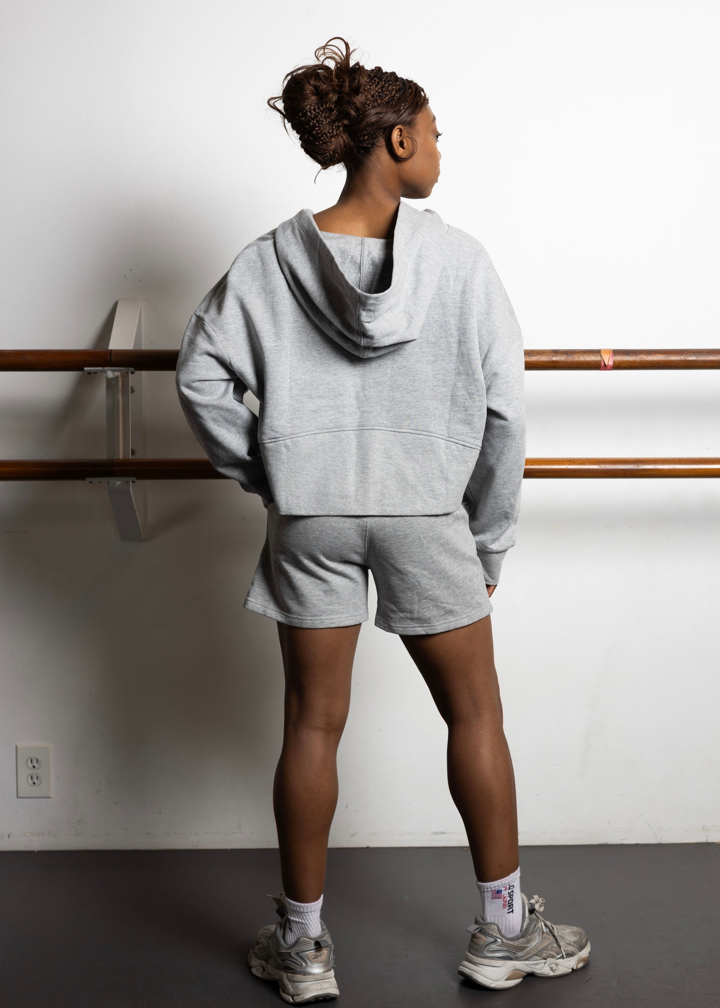 grey cropped zipup sweatshirt – The Prima Club