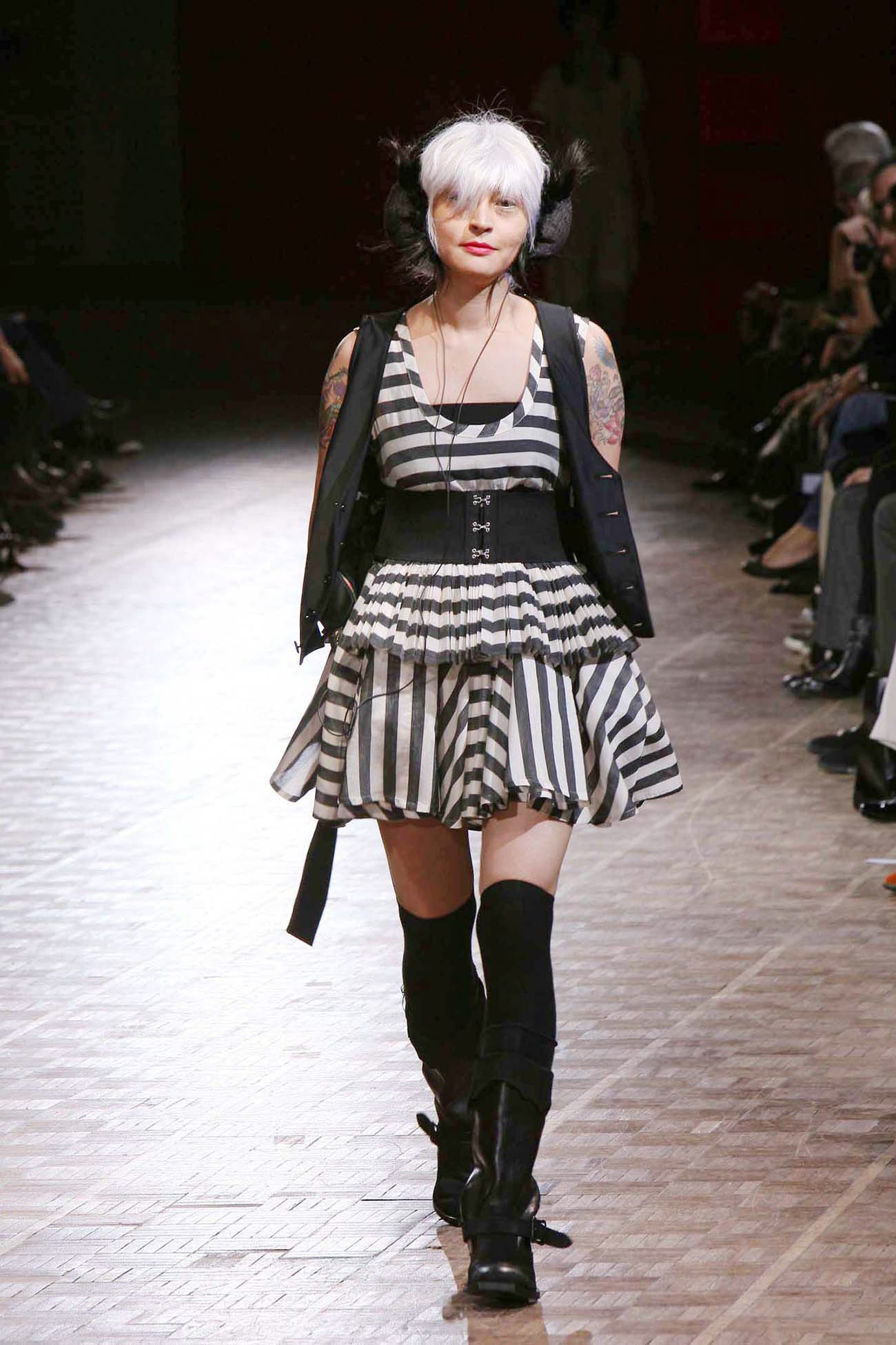 LIMI feu 20th Anniv. Collection]Back Satin Border Layered Short