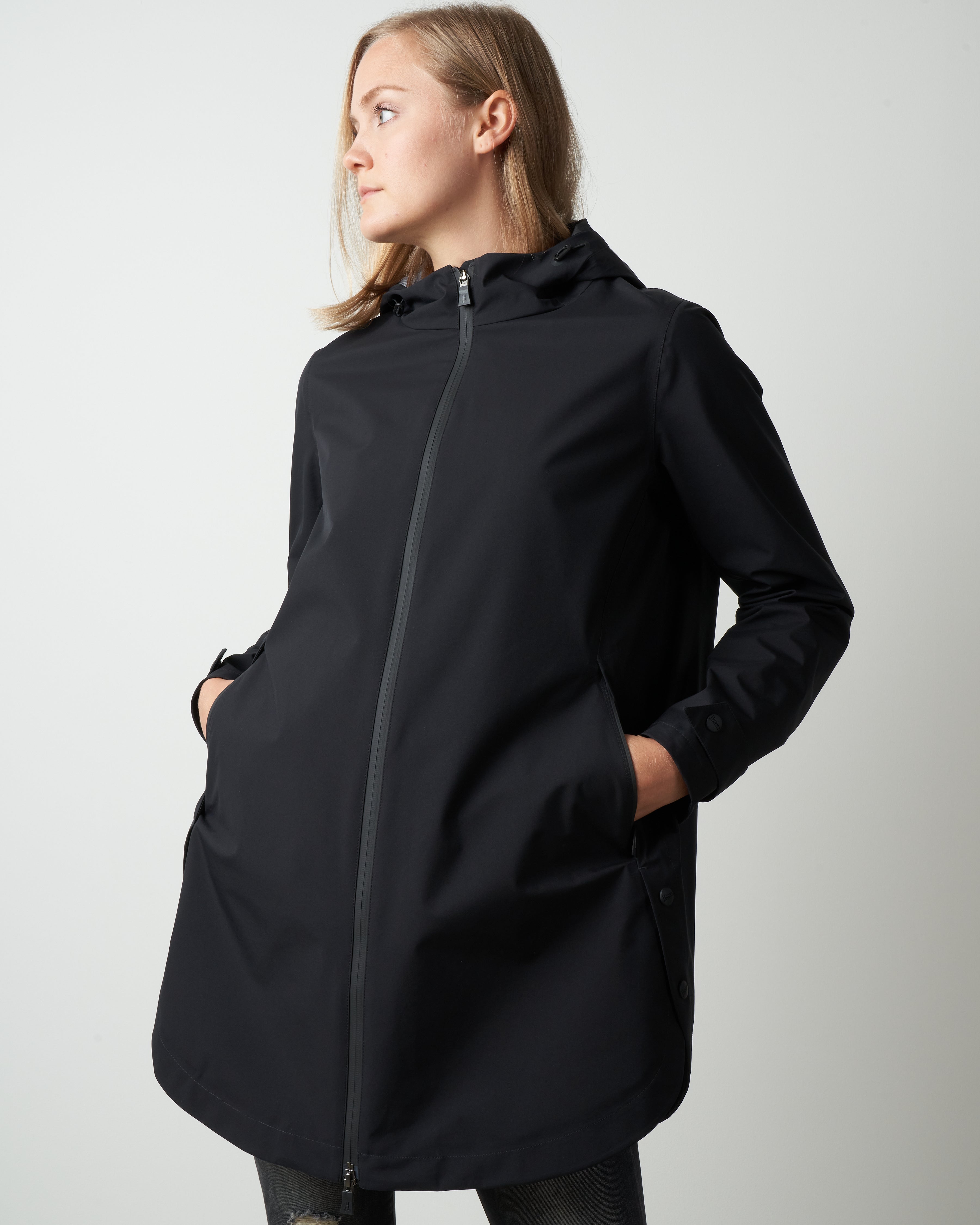 Herno Laminar W/Side Zips Black 9300