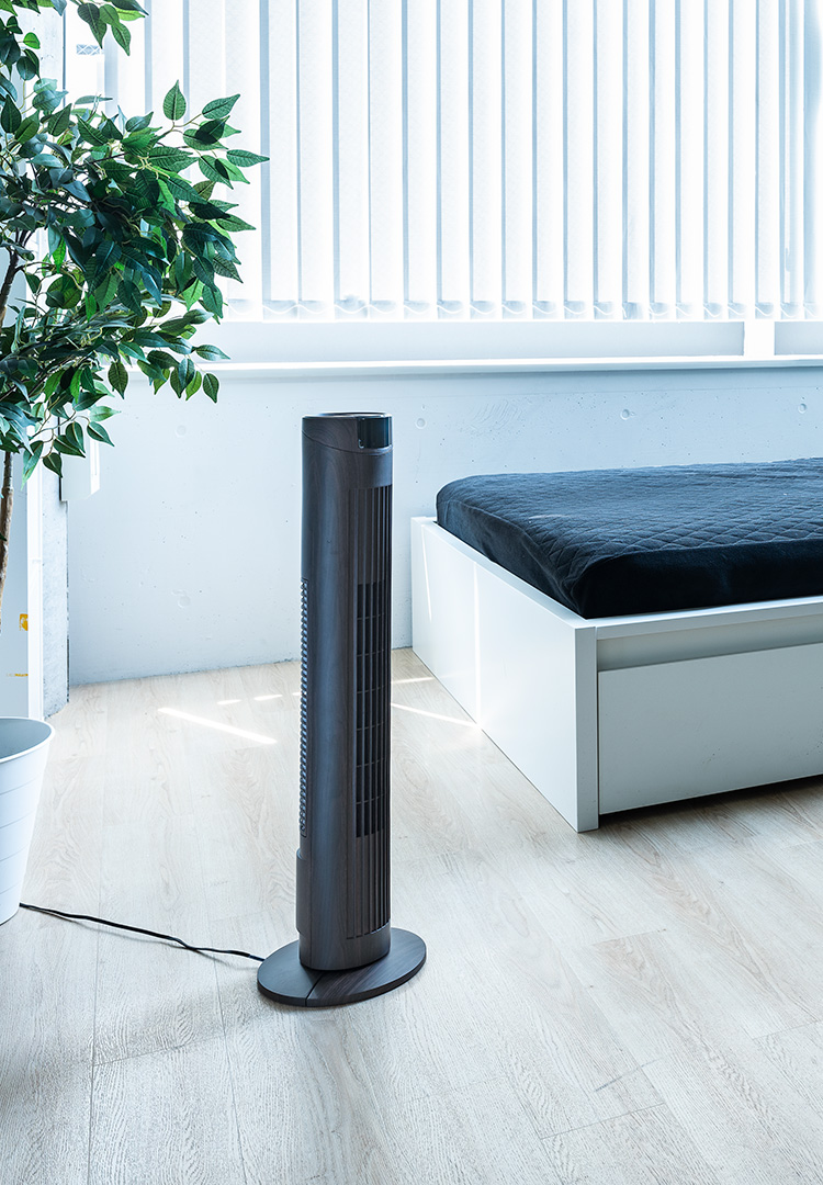 SLIM TOWER FAN（スリムタワーファン）｜PRODUCT｜THREEUP（スリーアップ）