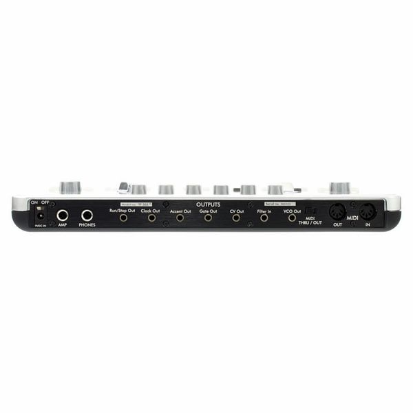 Cyclone Analogic TT-303 Bass Bot V2 – Thomann België
