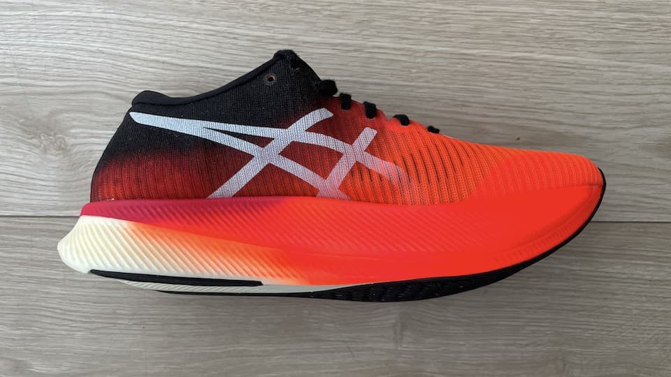 レビュー】Asics メタスピード スカイ（初代）｜ともらん！