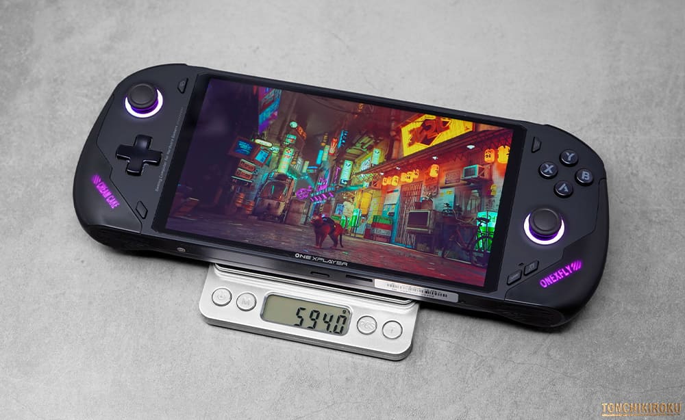 ポータブルゲーミングPC「ONEXFLY」レビュー｜Ryzen 7840U搭載、重さ