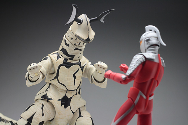 とろ＋ひまつぶし | ULTRA‐ACT ： エレキング [レビュー]