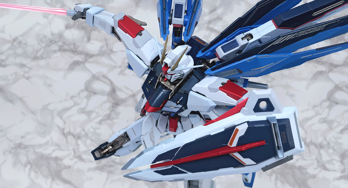 とろ＋ひまつぶし | METAL BUILD：フリーダムガンダム CONCEPT 2 SNOW