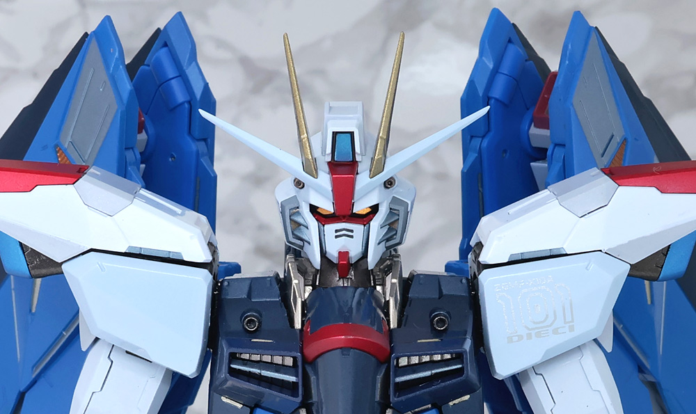 とろ＋ひまつぶし | METAL BUILD：フリーダムガンダム CONCEPT 2 SNOW