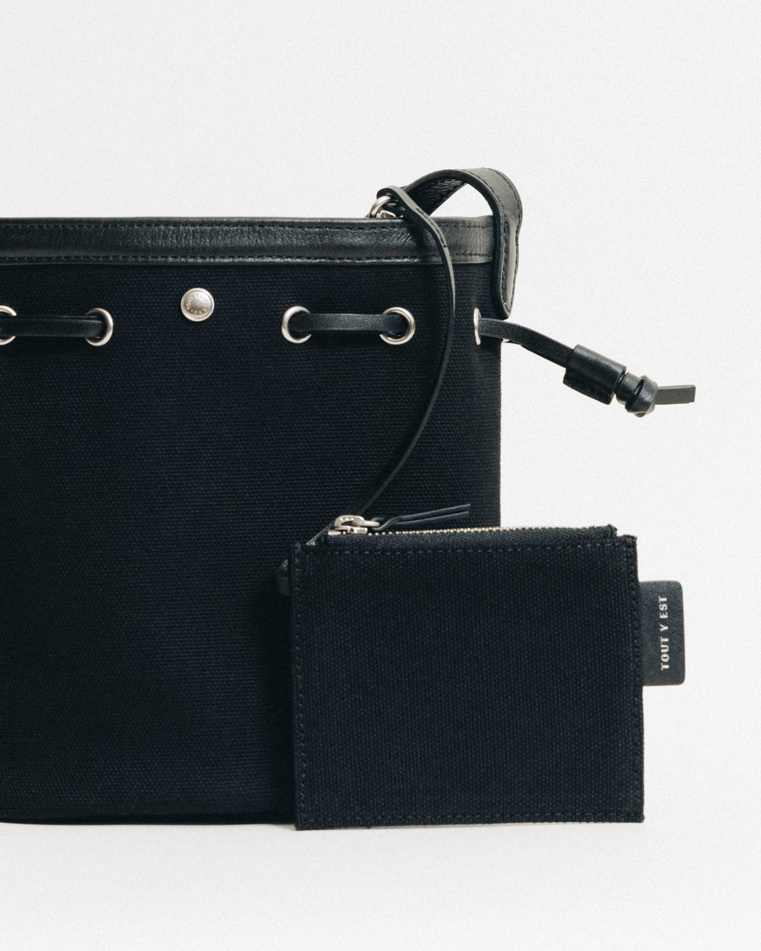 SAC COQUILLE BUCKET MINI BLACK – TOUT Y EST JP