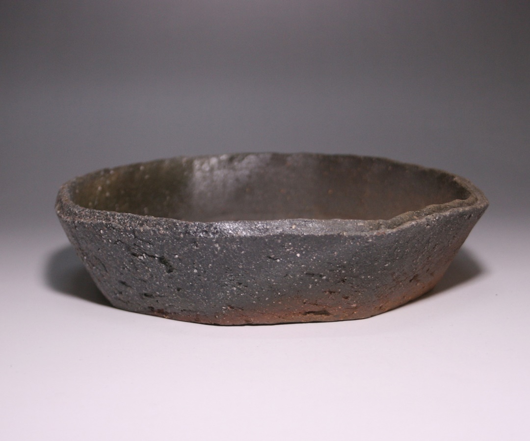 屋代剛右 作 「伊部八角鉢」 ～備前焼専門卸小売店 川口陶楽苑～