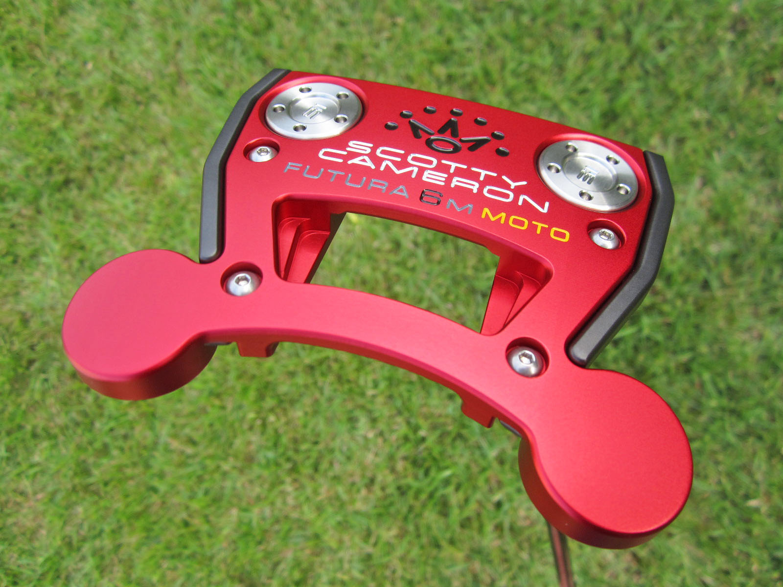 Scotty Cameron Gallery Red MOTO Futura 6M 350G w/ Black Shaft