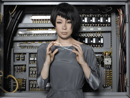 椎名林檎のデビュー10周年を記念したスペシャル企画がスタート