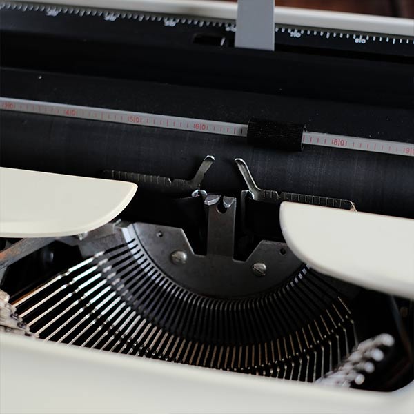 BROTHER Full Matic 33 タイプライター – zakka store towi