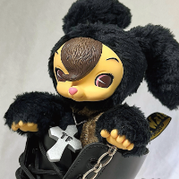 ToyField | 樹脂と布を使って独自の人形作品を作り続けている造形作家