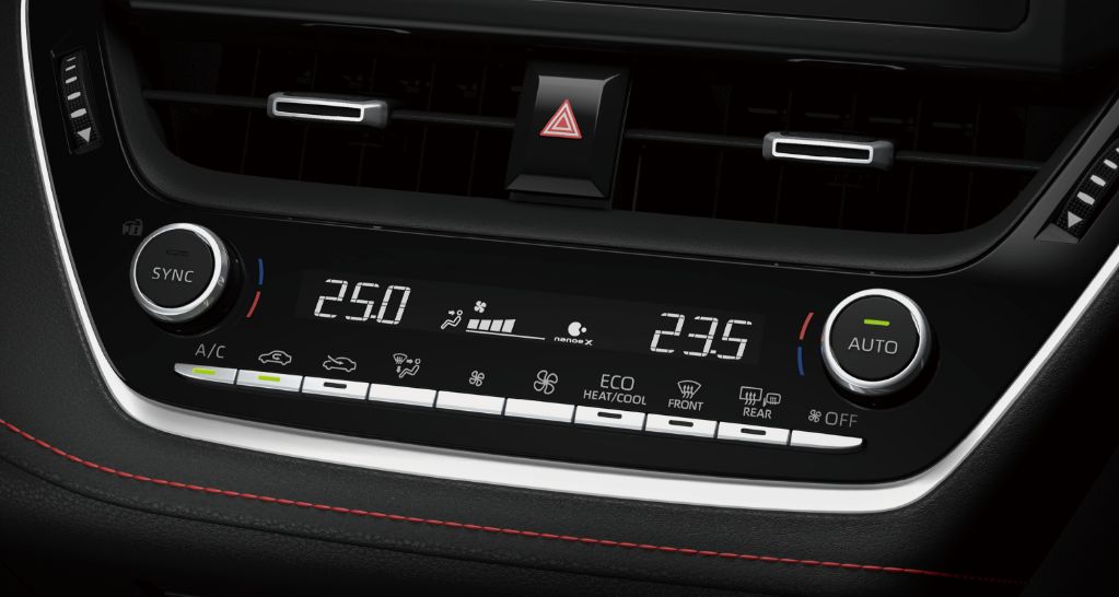 トヨタ カローラ スポーツ | 室内空間 | トヨタ自動車WEBサイト