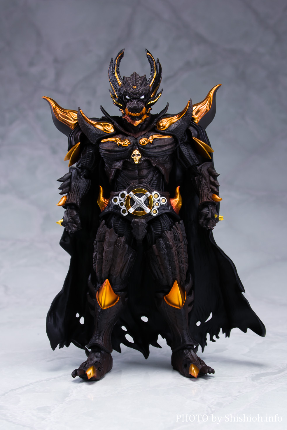 レビュー】 S.H.Figuarts（真骨彫製法） 暗黒騎士キバ