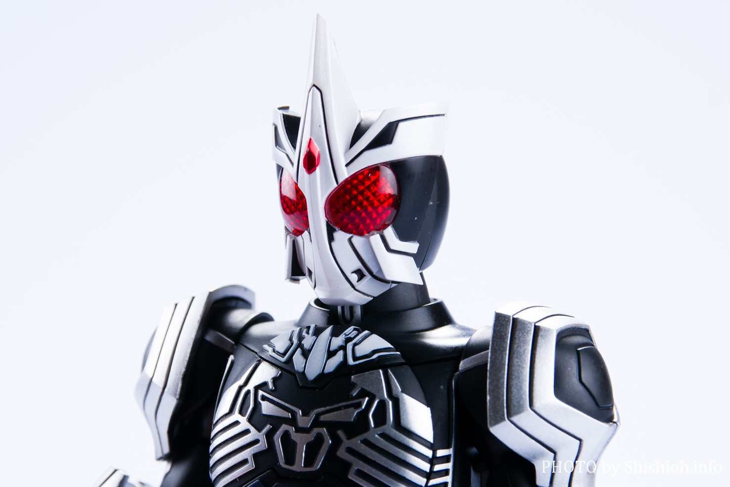 ラス1】真骨彫製法 仮面ライダーオーズ サゴーゾコンボ S.H.Figuarts