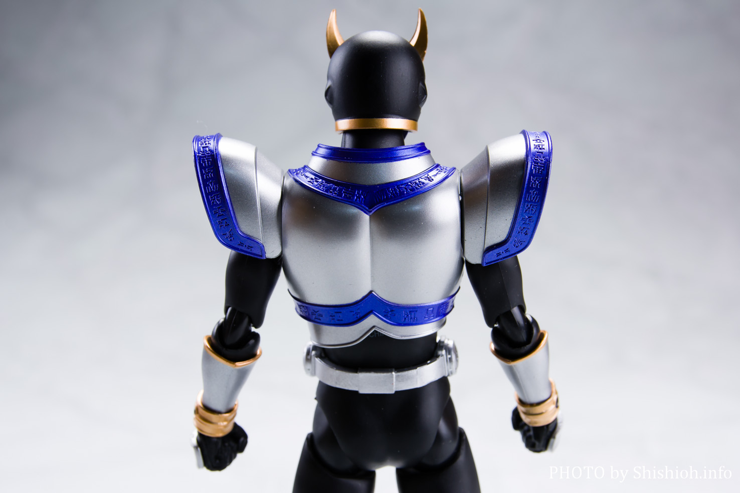 レビュー】S.H.Figuarts (真骨彫製法) 仮面ライダークウガ タイタン