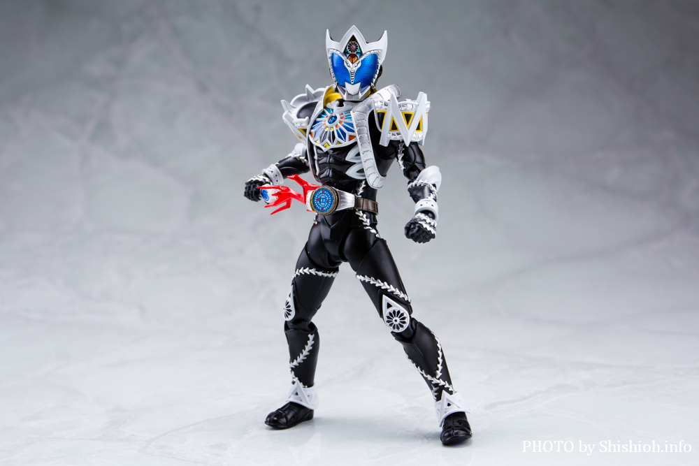 徹底レビュー】S.H.Figuarts（真骨彫製法） 仮面ライダーサガ