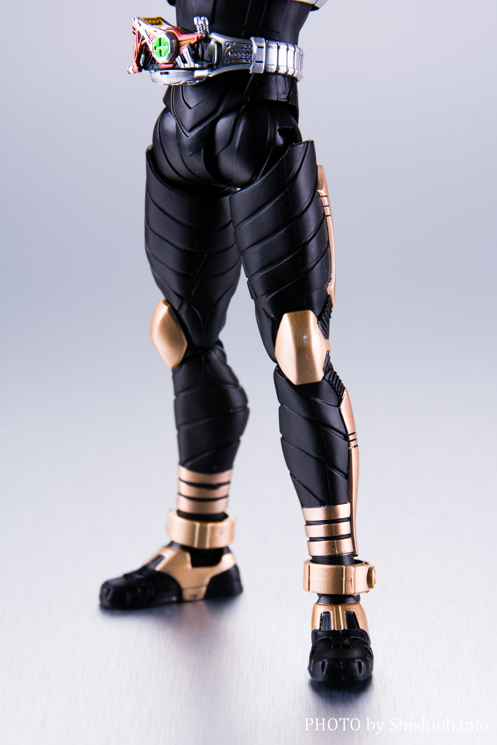 レビュー】S.H.Figuarts（真骨彫製法） 仮面ライダーパンチホッパー