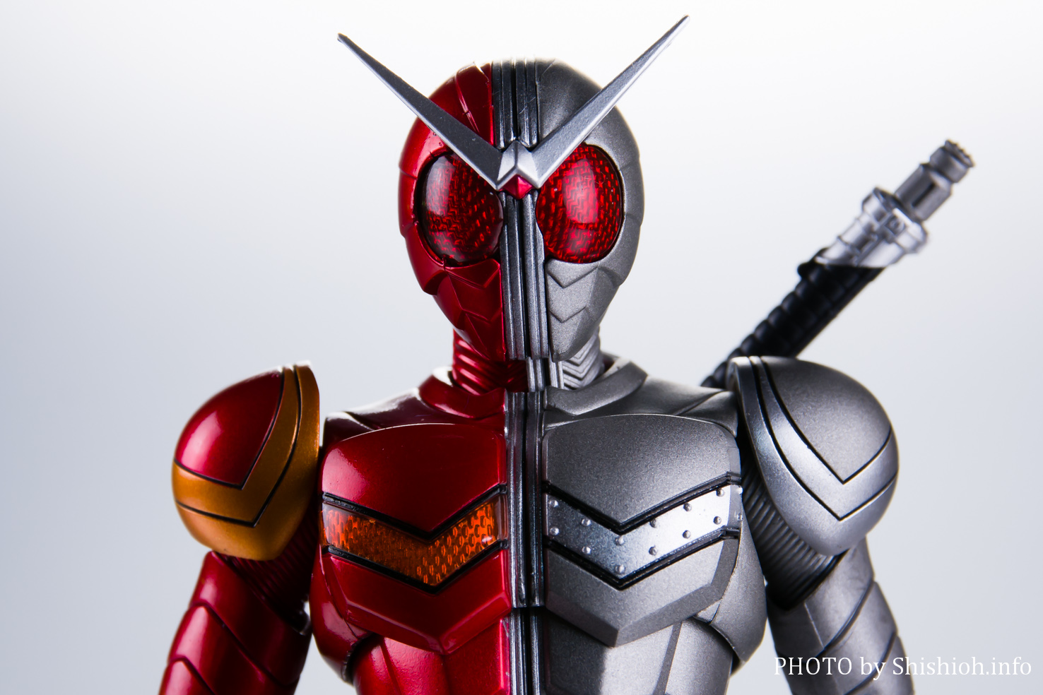 レビュー】 S.H.Figuarts（真骨彫製法） 仮面ライダーW ヒートメタル
