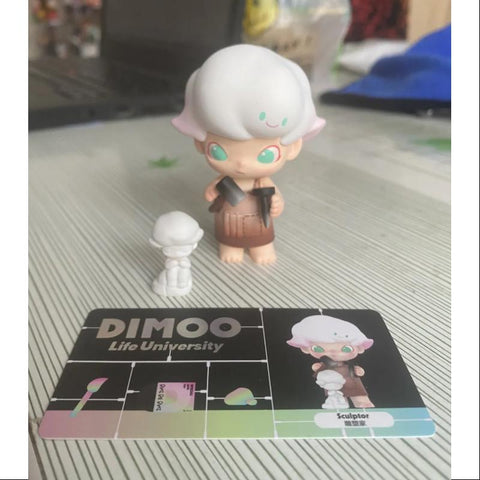 DIMOO Life University Series secret Sculptor(1/144) – TOYSEZ