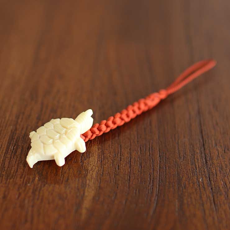 楽天市場】＼2点で3％OFFクーポン／花しおり 根付 亀(象牙調/3857-3