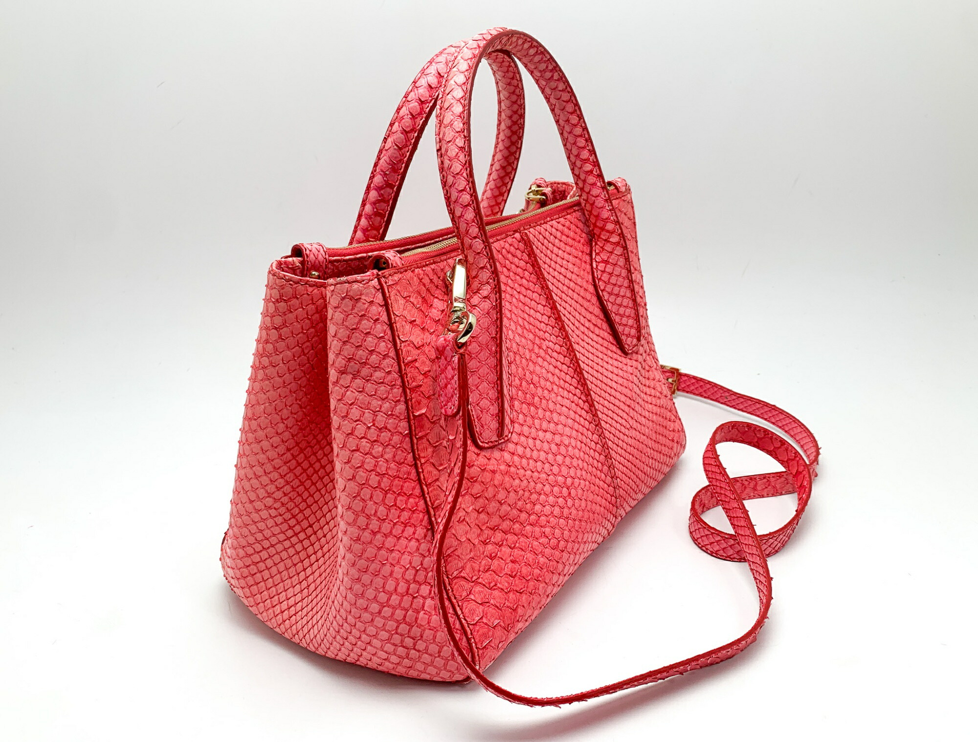 楽天市場】TOD'S トッズ ピンク系 パイソン 蛇革 2wayトートバッグ